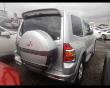 Mitsubishi Pajero 2000