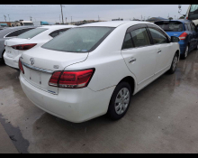 Toyota Premio 2018