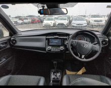 Toyota Corolla Fielder 2016