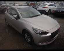 Mazda Mazda2 2022