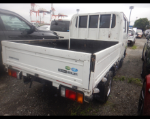 Isuzu Elf 2021