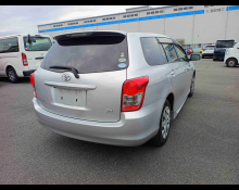 Toyota Corolla Fielder 2011