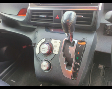 Toyota Sienta 2017