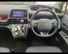 Toyota Sienta 2017