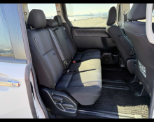 Toyota Voxy 2016