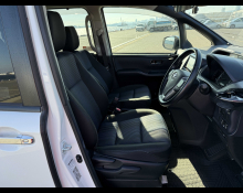 Toyota Voxy 2016