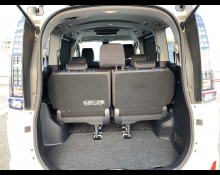 Toyota Voxy 2016