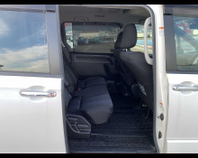 Toyota Voxy 2016
