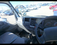 Isuzu Elf 2016