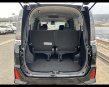 Toyota Voxy 2016