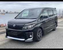 Toyota Voxy 2016