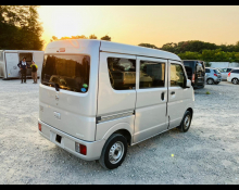 Nissan NV100 2020