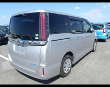 Toyota Noah 2018