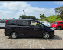 Toyota Noah 2014
