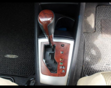 Toyota Corolla Axio 2012