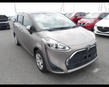 Toyota Sienta 2021