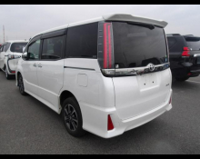 Toyota Noah 2018