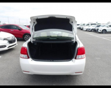 Toyota Corolla Axio 2012