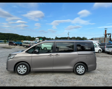 Toyota Voxy 2019
