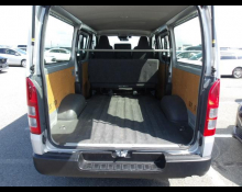 Toyota Hiace Van 2022