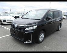 Toyota Voxy 2019