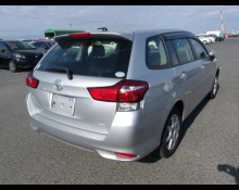 Toyota Corolla Fielder 2018