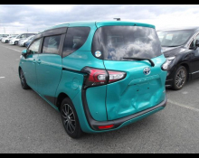 Toyota Sienta 2018