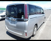 Toyota Noah 2018