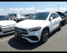 Mercedes-Benz GLA-class 2021