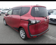 Toyota Sienta 2018