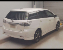 Toyota Wish 2013