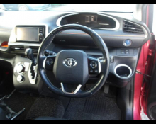 Toyota Sienta 2018