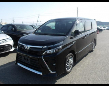 Toyota Voxy 2018