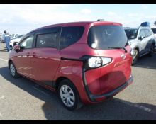 Toyota Sienta 2017