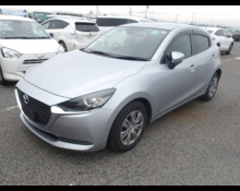 Mazda Mazda2 2021