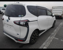 Toyota Sienta 2018