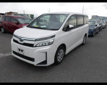 Toyota Voxy 2018