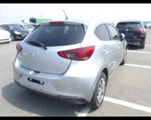 Mazda Mazda2 2023
