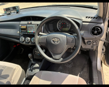 Toyota Corolla Axio 2015