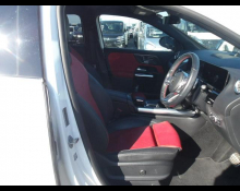 Mercedes Benz GLA-class 2021