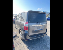 Toyota Noah 2009