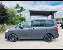 Toyota Noah 2013