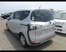 Toyota Sienta 2021