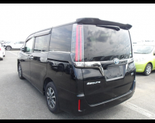 Toyota Esquire 2019