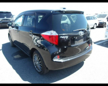 Toyota Ractis 2011