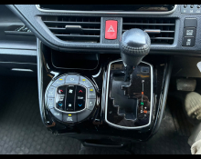 Toyota Voxy 2017