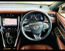 Toyota Harrier 2017