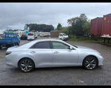 Toyota Mark X 2017