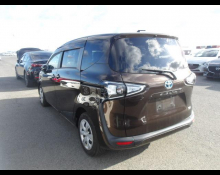 Toyota Sienta 2018