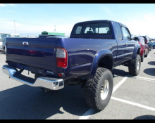 Toyota Hilux Sports Pickup 2000